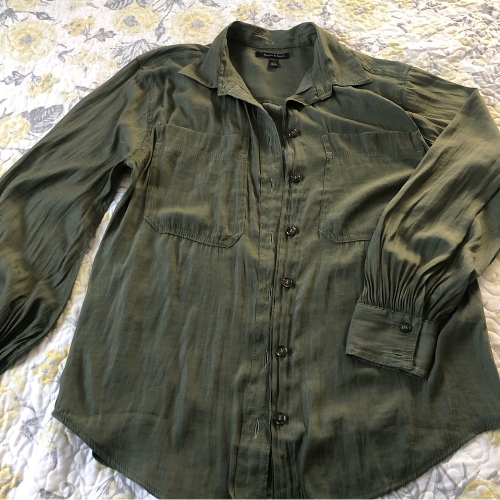 Banana republic button down shirt